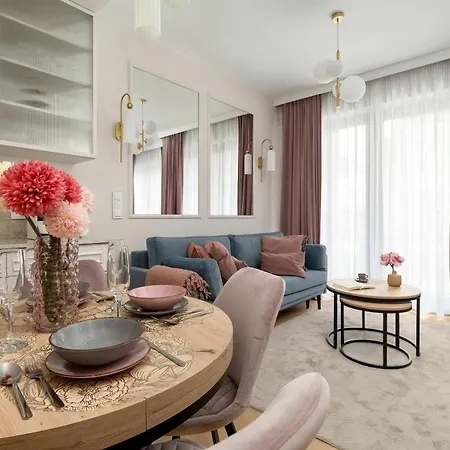 Apartment Stylish In With Air Conditioning, Close To The Market Square By Renters Prestige Wroclaw